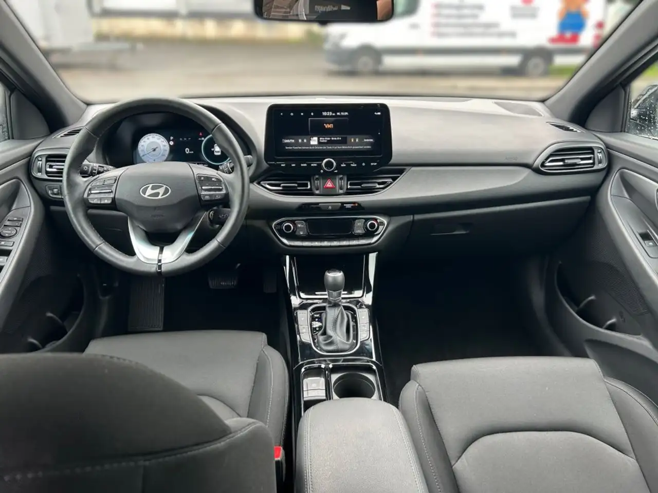 Hyundai i30 1.0 T-GDI DCT Advantage — Vehicle gallery 14