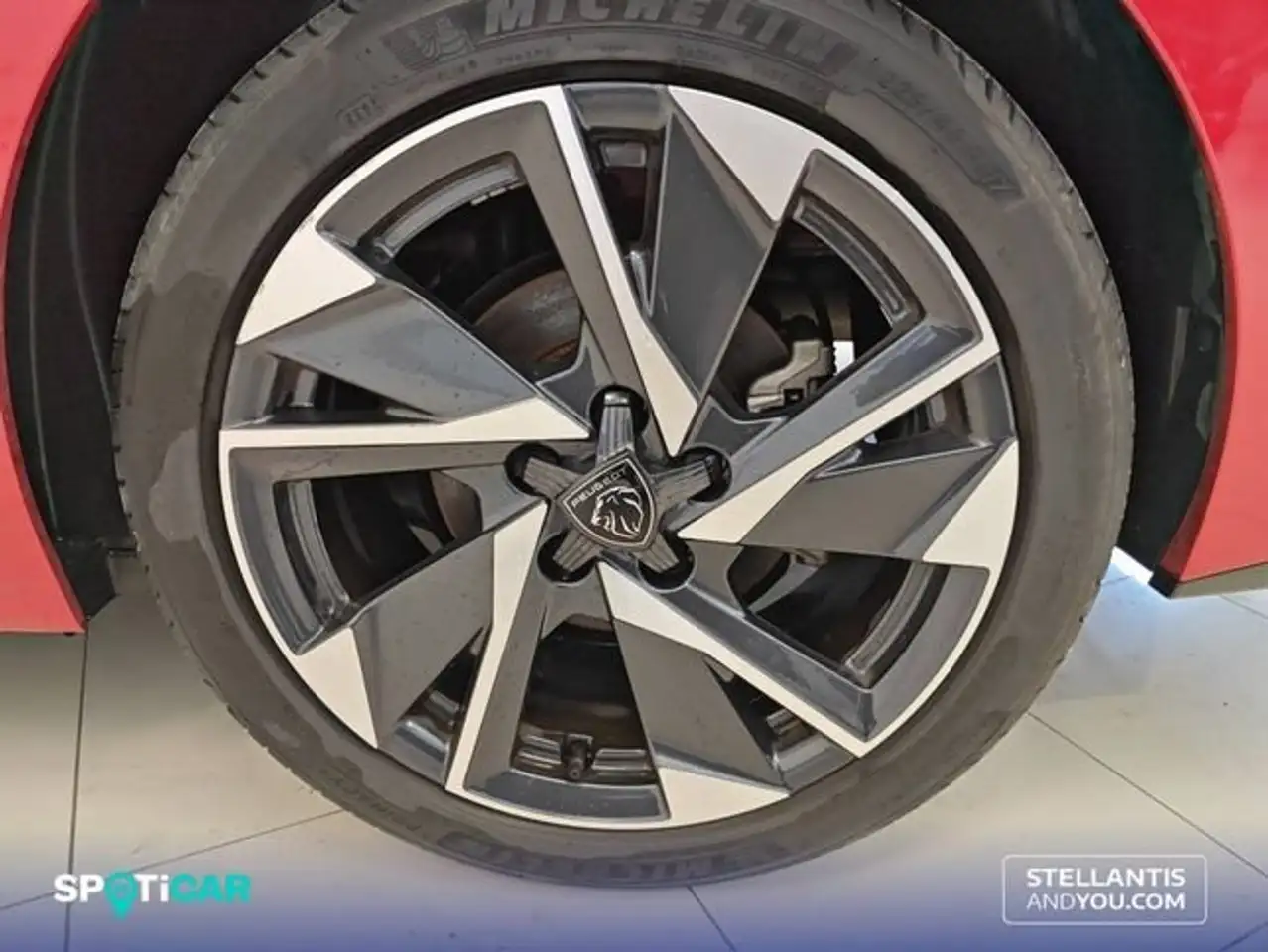 Peugeot 308 SW 1.5 BlueHDi S&S Allure EAT8 130 — معرض صور السيارة 11