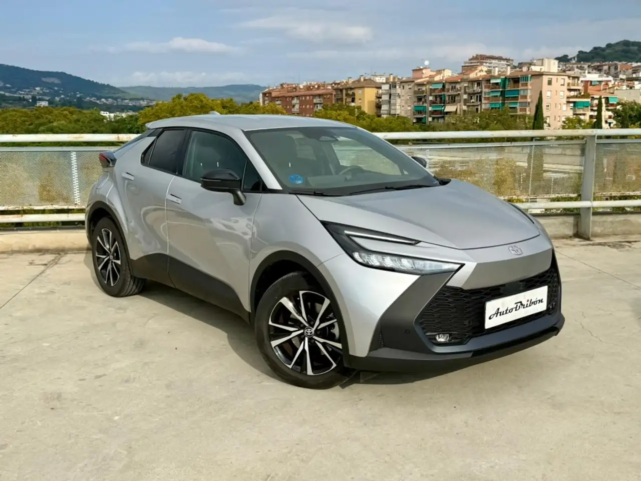 Toyota C-HR 220PH Advance — Galerie du véhicule 7