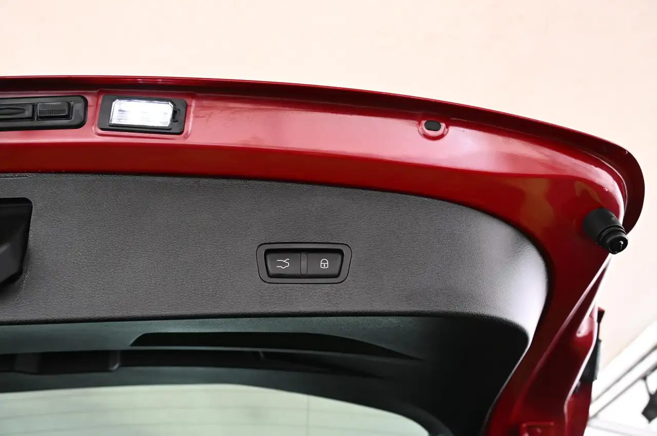 Alfa Romeo Tonale 1.3 PHEV 280 Q4 Ti LED/NAVI/ACC/KAMERA/18 — Galerie du véhicule 39