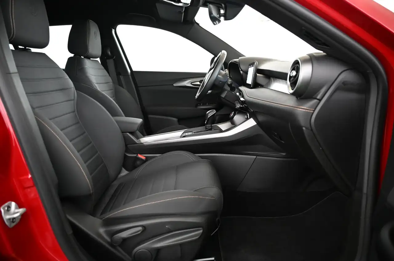 Alfa Romeo Tonale 1.3 PHEV 280 Q4 Ti LED/NAVI/ACC/KAMERA/18 — Galerie du véhicule 29