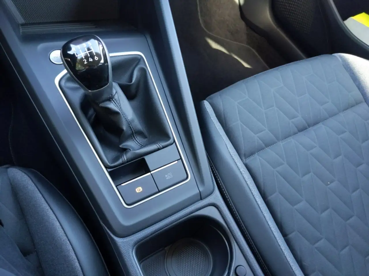 Volkswagen Golf VIII 1.5TSI Goal Matrix Navi Rear View SHZ — Galerie du véhicule 21
