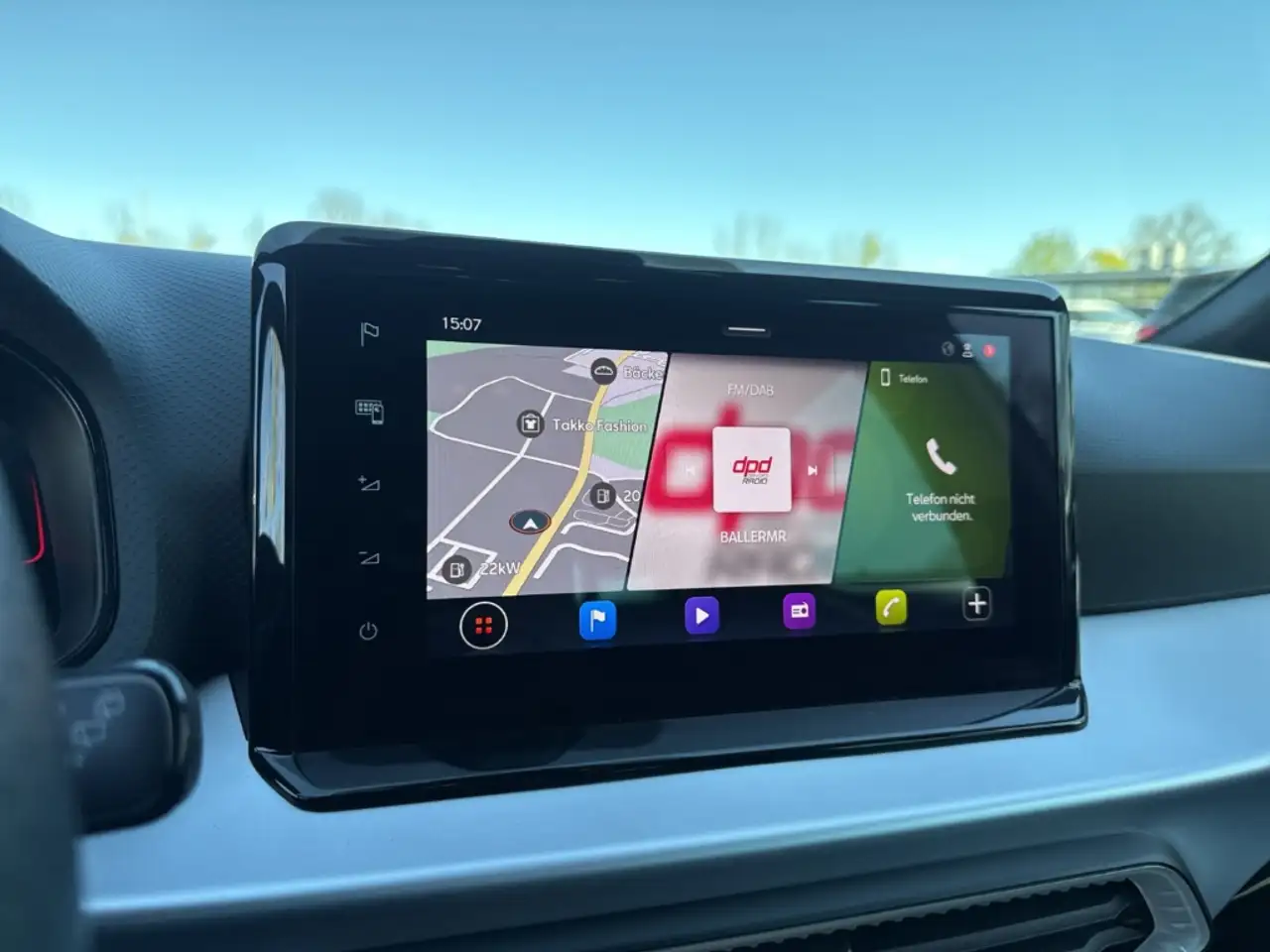 SEAT Arona 1.0 TSI FR LED+NAVI+DAB+PDC+KLIMA+TEMPOMAT — معرض صور السيارة 17