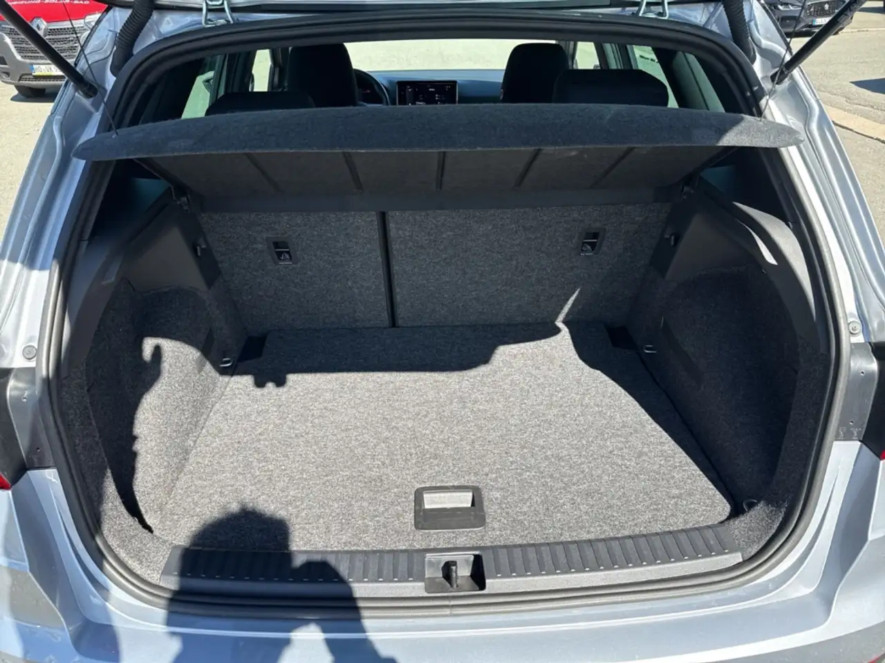 SEAT Arona 1.0 TSI FR LED+NAVI+DAB+PDC+KLIMA+TEMPOMAT — معرض صور السيارة 12