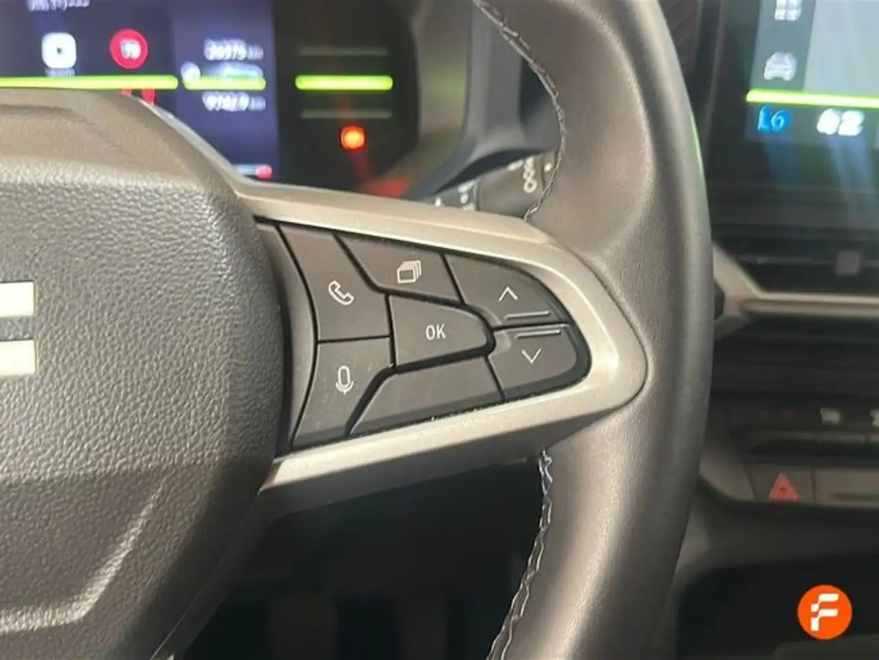 Dacia Duster 1.0 TCe ECO-G Essential 4x2 74kW — معرض صور السيارة 13