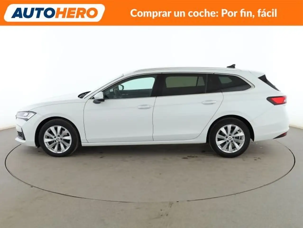 Skoda Superb 1.5 TSI mHEV Selection — Vehicle gallery 3