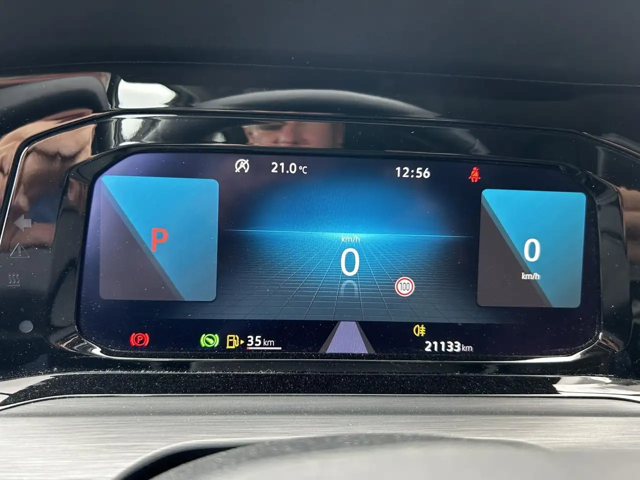Volkswagen Golf 1.5 eTSI DSG Style APP-CONNECT+ACTIVE-INFO+ — معرض صور السيارة 19