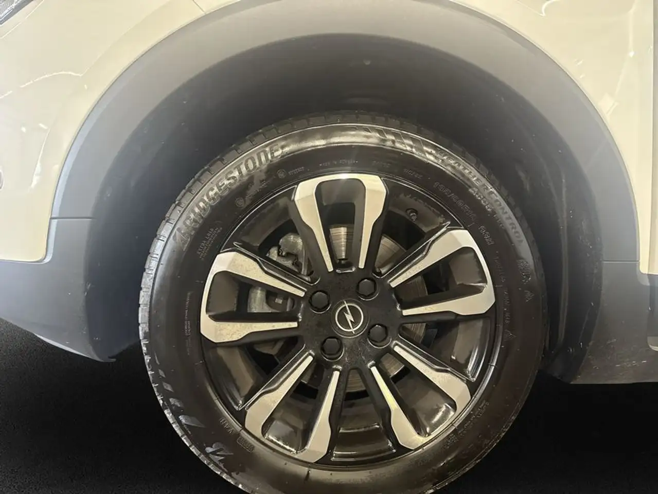 Opel Crossland Crossland 1.2 Elegance Paket — Galerie du véhicule 7