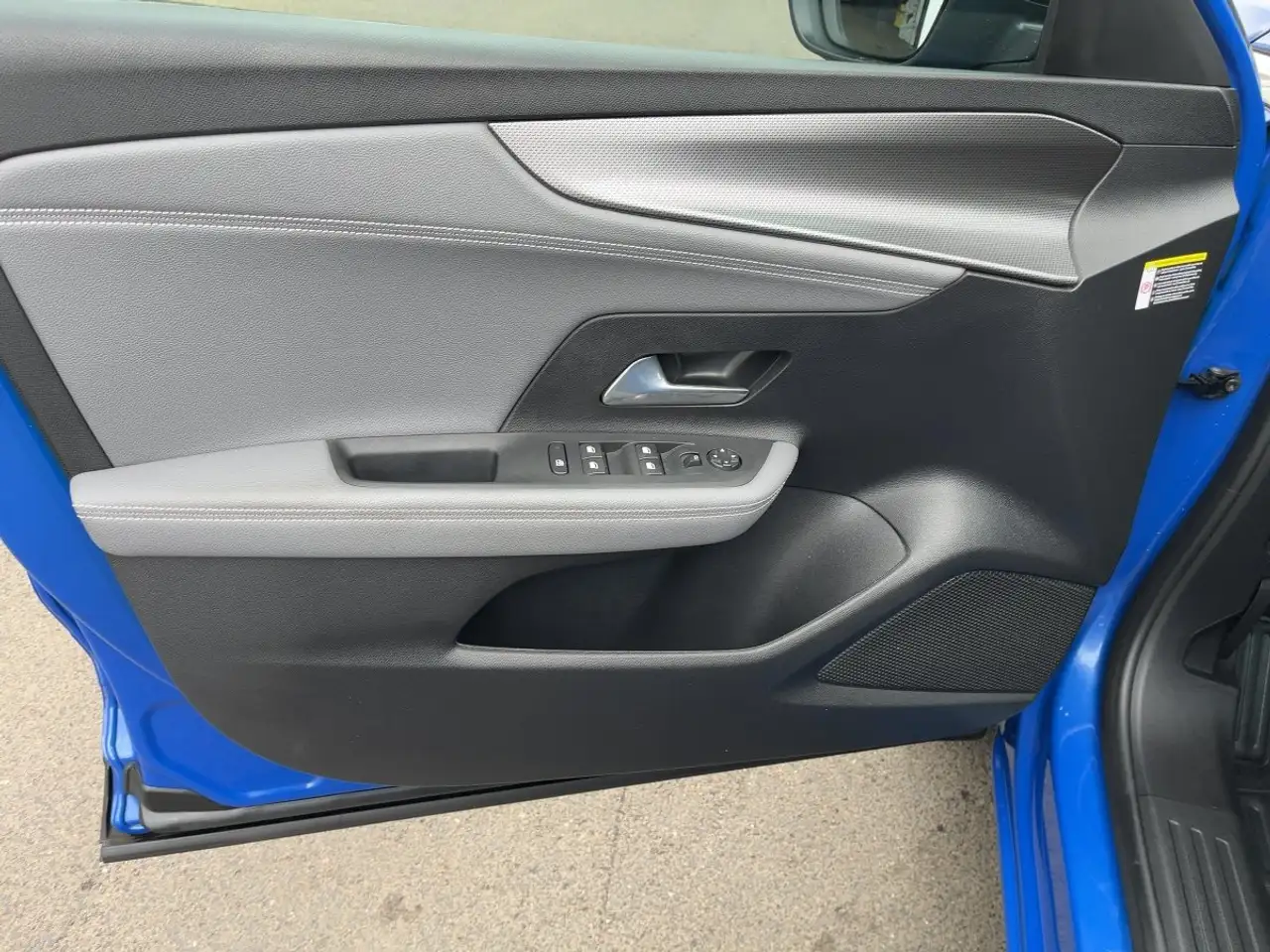 Opel Mokka 1.2 Elegance StylePaket/LED/PDC/Kamera — Galería del vehículo 14