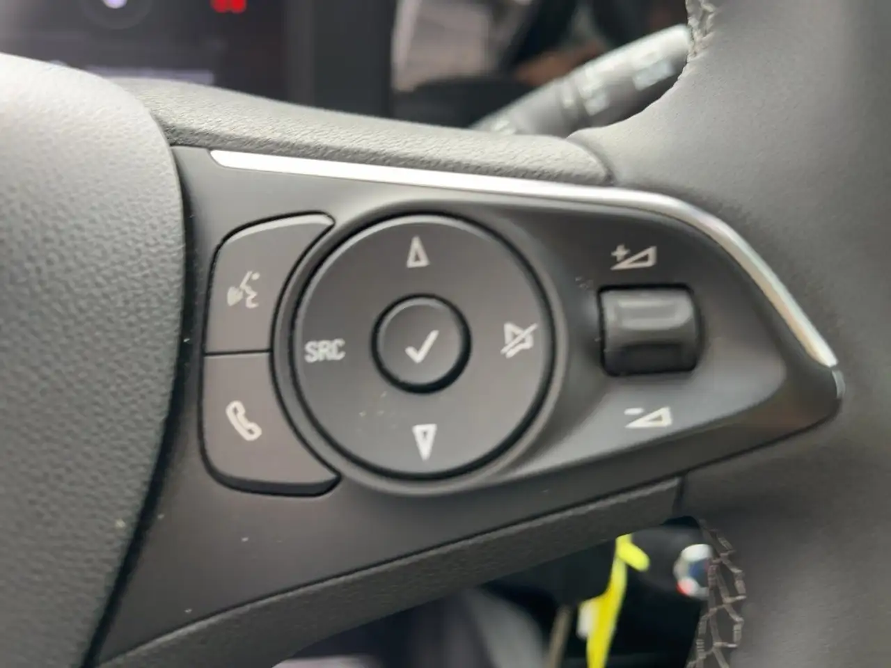 Opel Mokka 1.2 Elegance StylePaket/LED/PDC/Kamera — Galería del vehículo 17