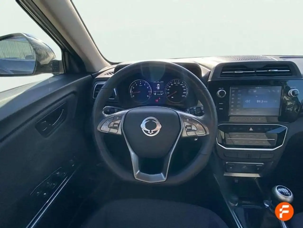 SsangYong Tivoli G15 Urban Plus 4x2 Aut. — Vehicle gallery 10