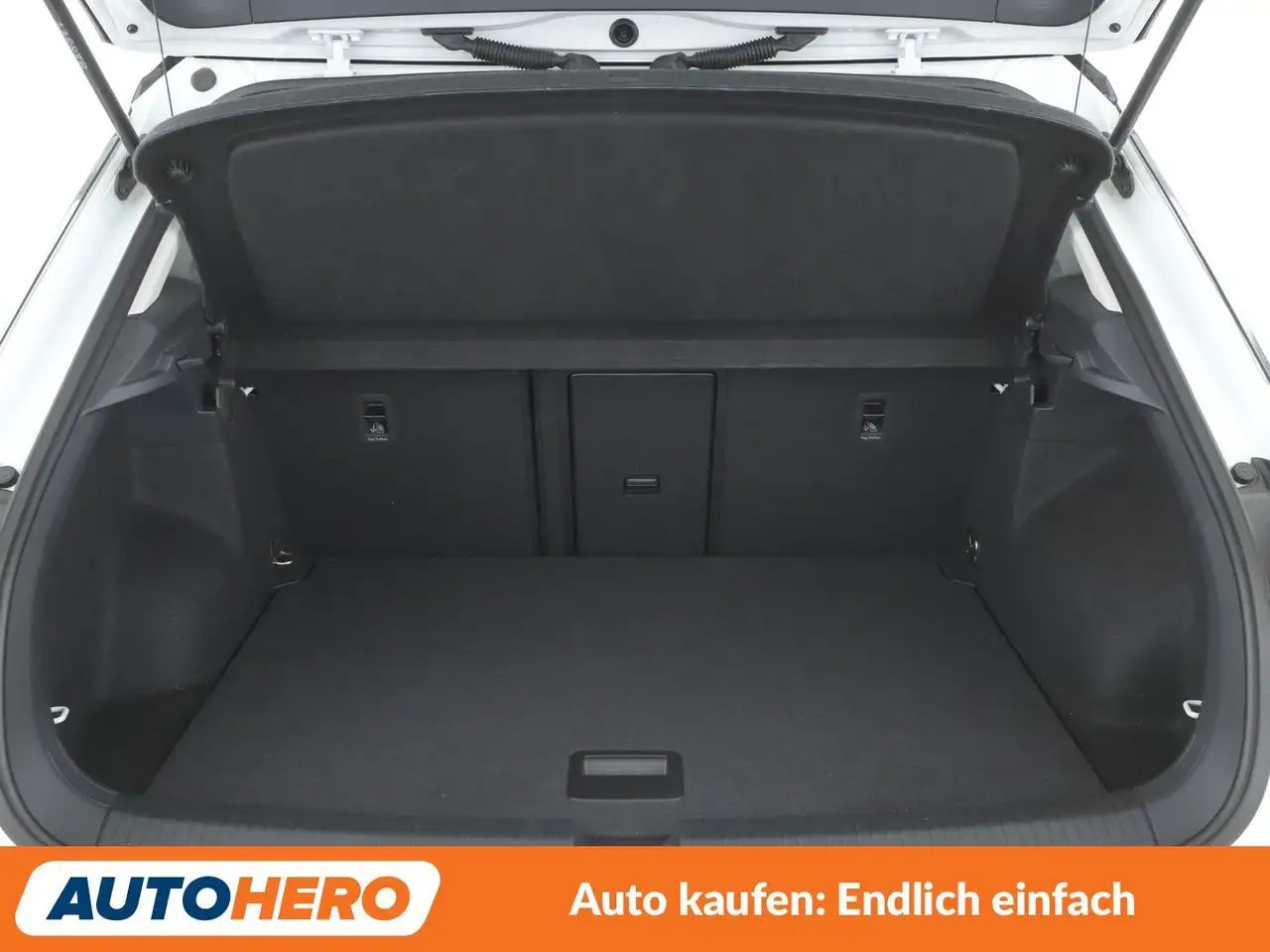 Volkswagen T-Roc 1.5 TSI ACT Life Aut.*LED*NAVI*PDC*SHZ*KLIMA* — معرض صور السيارة 17