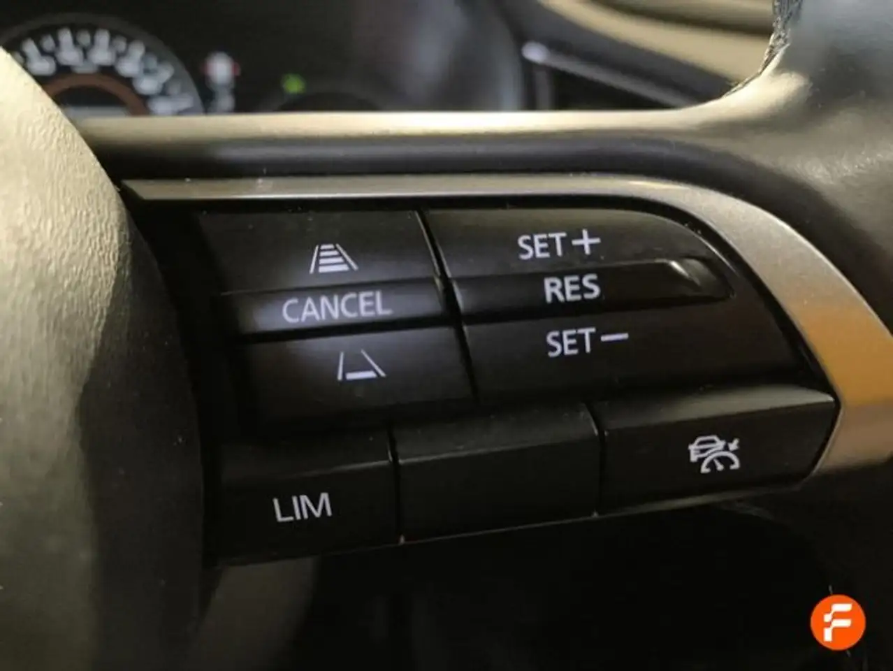 Mazda CX-30 2.0 90 kW 2WD AT Zenith (sin Pack Bose) — معرض صور السيارة 23