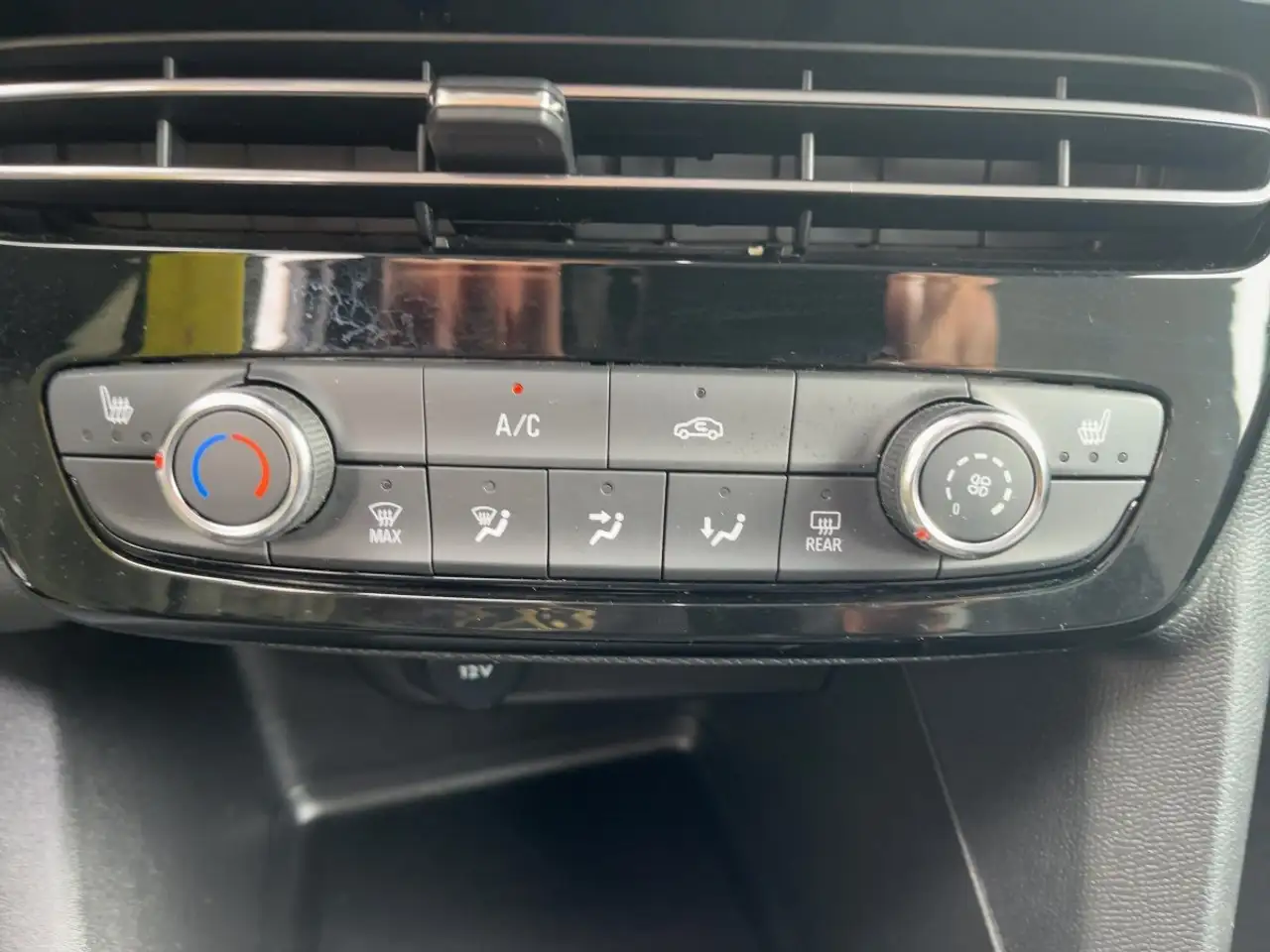 Opel Mokka 1.2 Elegance LED/SHZ/LHZ/PDC/Kamera — Vehicle gallery 19