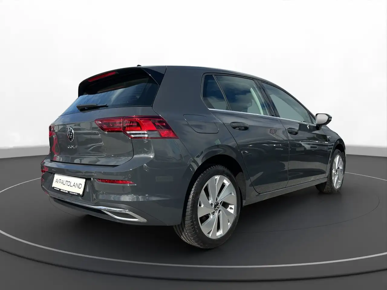 Volkswagen Golf VIII 1.5 TSI STYLE | PDC | LED | ACC | — معرض صور السيارة 5