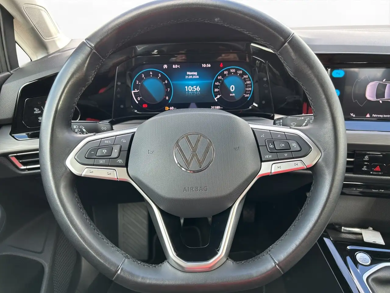 Volkswagen Golf VIII 1.5 TSI STYLE | PDC | LED | ACC | — معرض صور السيارة 9