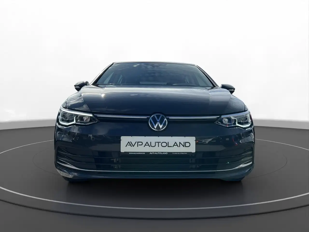 Volkswagen Golf VIII 1.5 TSI STYLE | PDC | LED | ACC | — معرض صور السيارة 3
