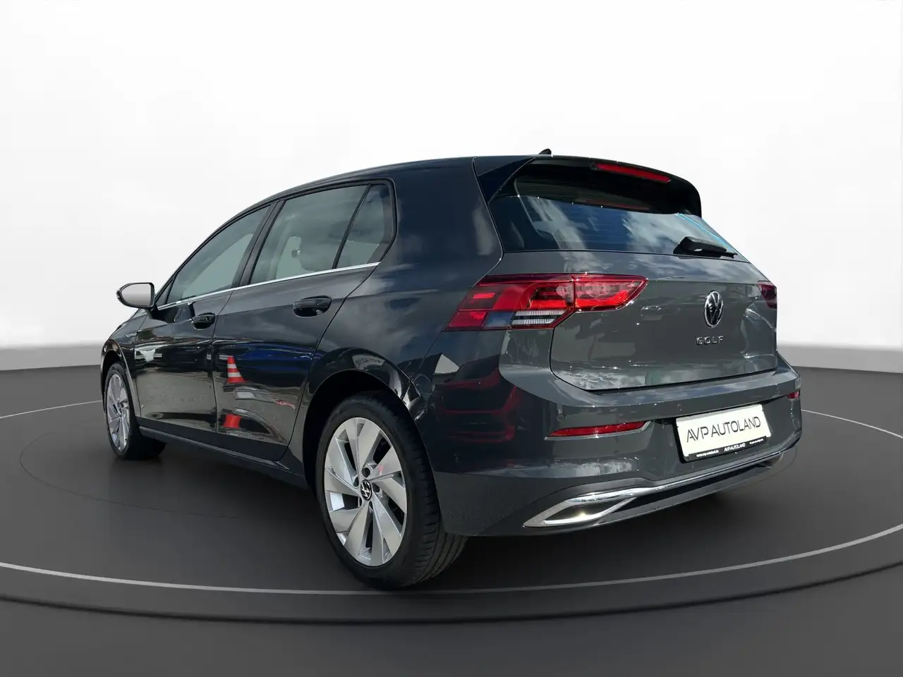 Volkswagen Golf VIII 1.5 TSI STYLE | PDC | LED | ACC | — معرض صور السيارة 7