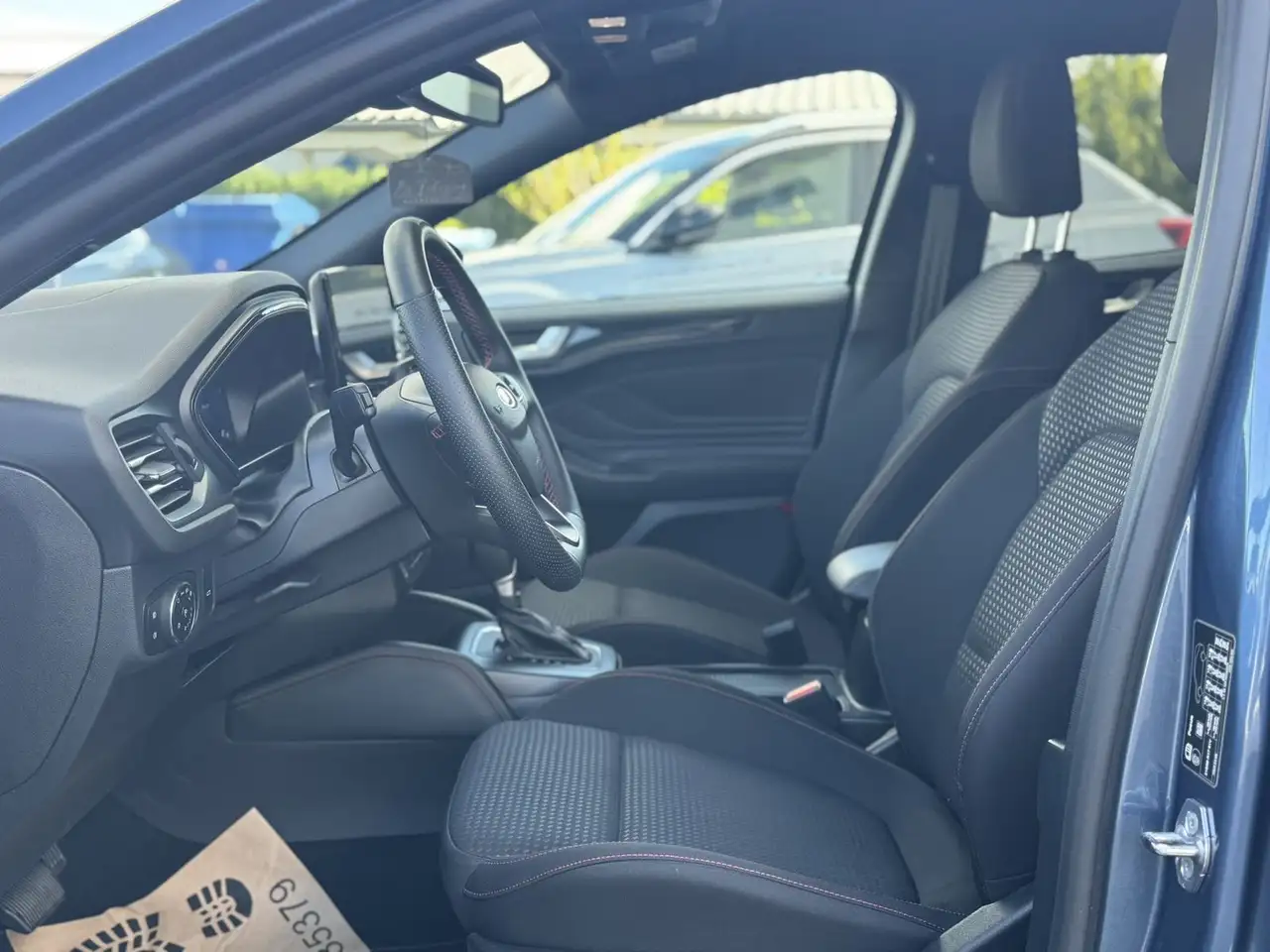 Ford Focus ST-Line X Assistenz-Paket 2 LED IPS AHK — معرض صور السيارة 11