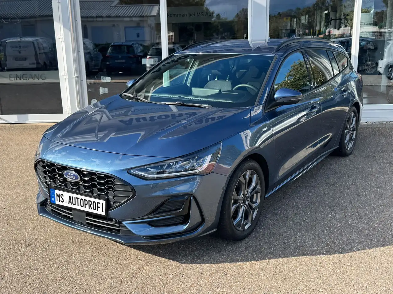 Ford Focus ST-Line X Assistenz-Paket 2 LED IPS AHK — Trossingen