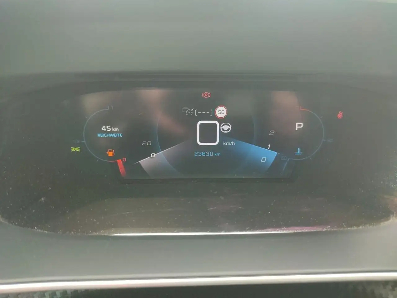 Peugeot 208 Allure Pack *ACC*LED*NAVI*KAMERA*TEILLEDER* — Galería del vehículo 9