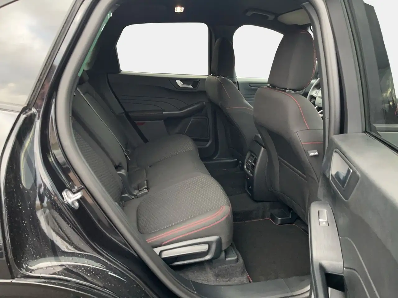 Ford Kuga Hybrid ST-Line/4 Jahre Garantie — Vehicle gallery 17