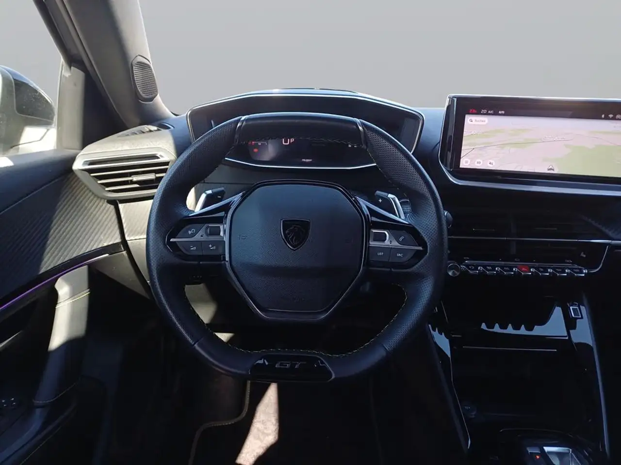 Peugeot 2008 Neuer 2008 GT PureTech 130 EAT8 — معرض صور السيارة 13