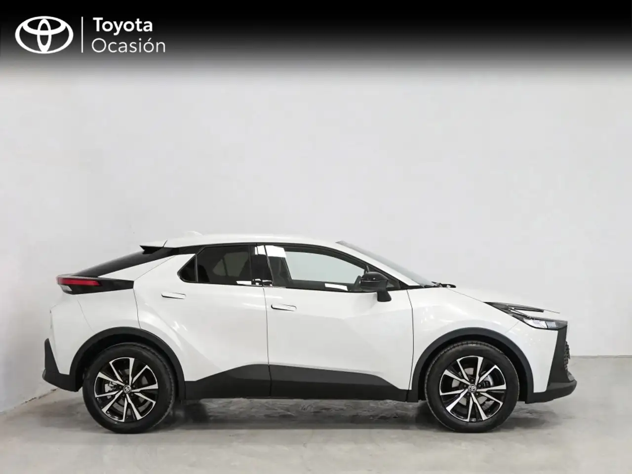 Toyota C-HR 140H Active — معرض صور السيارة 17