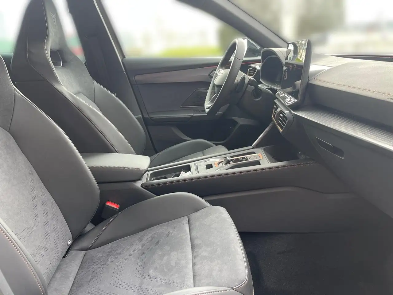 CUPRA Formentor VZ 1.5 TSI e-Hybrid 200 kW — Vehicle gallery 18