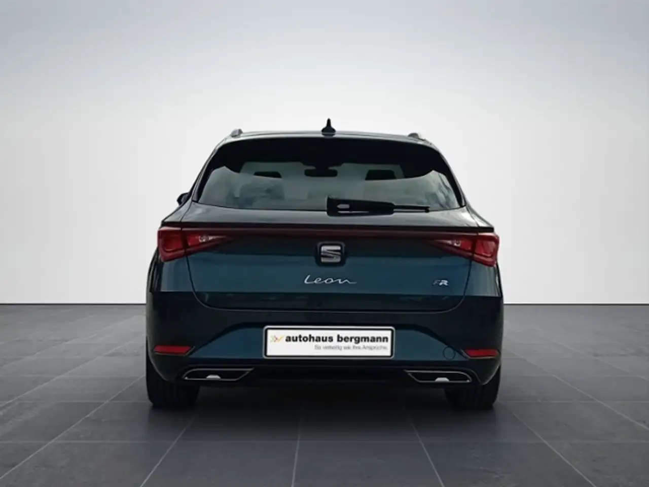 SEAT Leon Sportstourer 1.5 eTSI OPF DSG FR — معرض صور السيارة 5