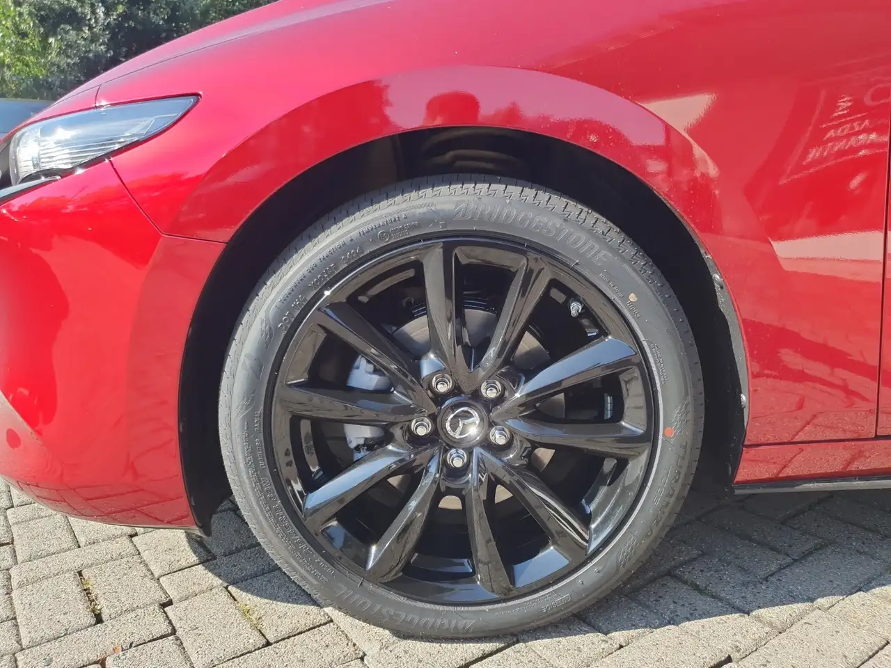 Mazda 3 e-SKYACTIV-X 186 FWD 6AT EXCLUSIVE — معرض صور السيارة 11