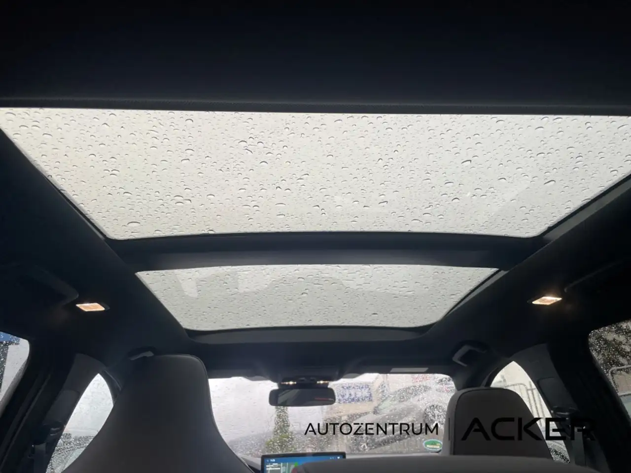 Ford Focus ST X Turnier 2.3 AT. Pano/aAHK/ACC -34%* — معرض صور السيارة 10