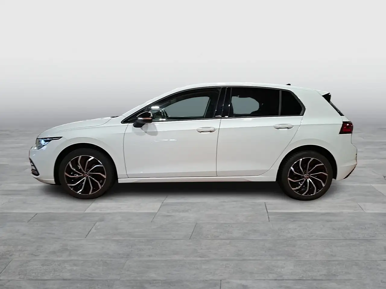 Volkswagen Golf VIII TSI Move Matrix Navi AID Pano PDC SH LM — Galería del vehículo 2