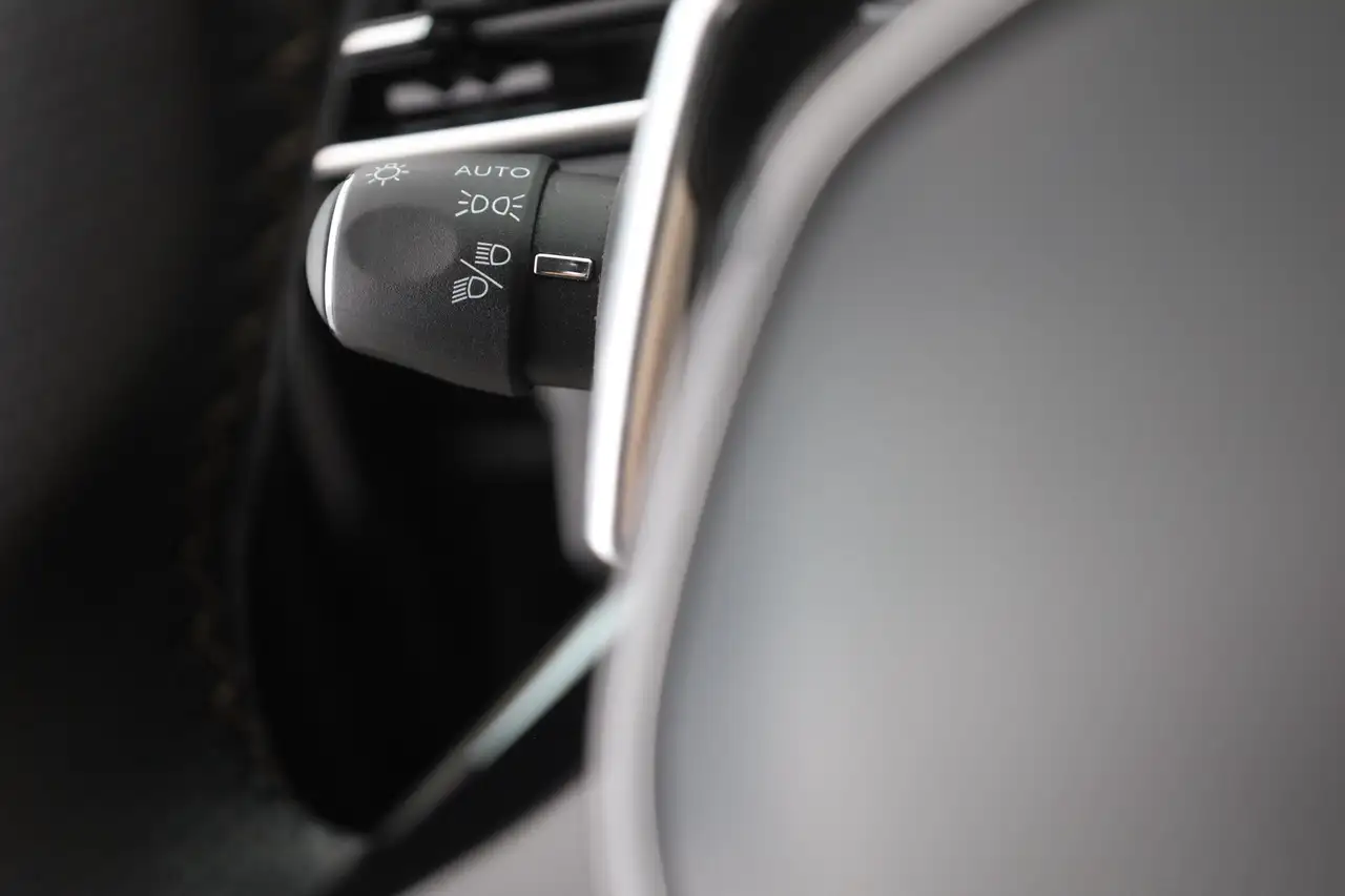 Peugeot 3008 1.2 PureTech GT LED Navi Panorama Kamera — Galerie du véhicule 19