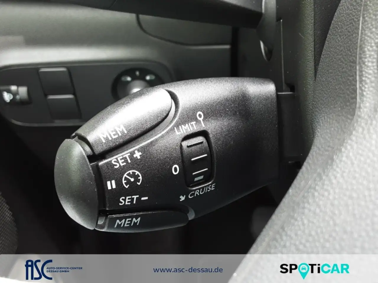 Citroen C3 1.2 PT EAT6,Navi ,EPH, Kamera,Allw.,DAB, CarPlay — Galería del vehículo 20