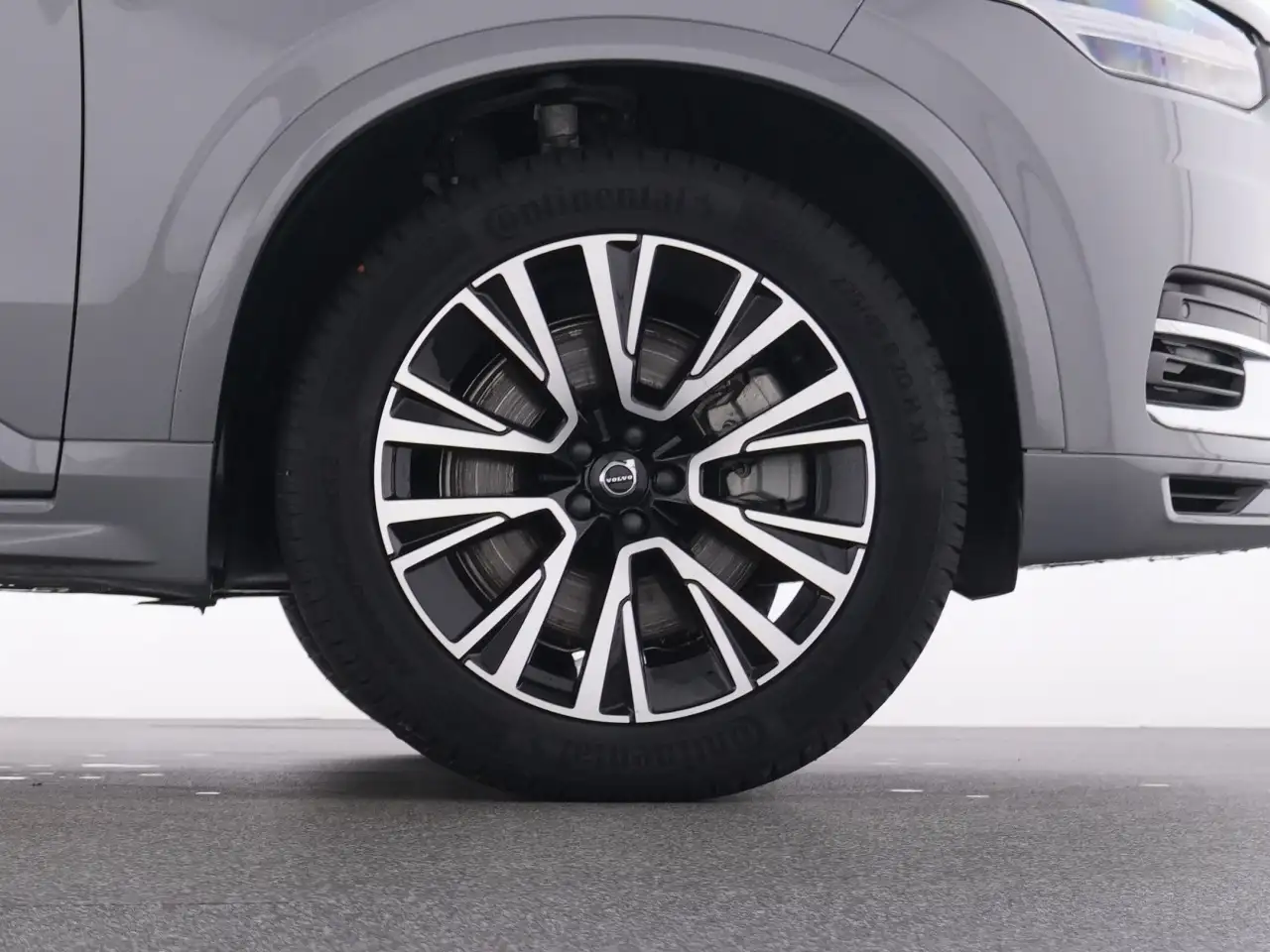 Volvo XC90 T8 Recharge Core+FAP+LM20+WINTERPAK+NAVI — Galería del vehículo 23
