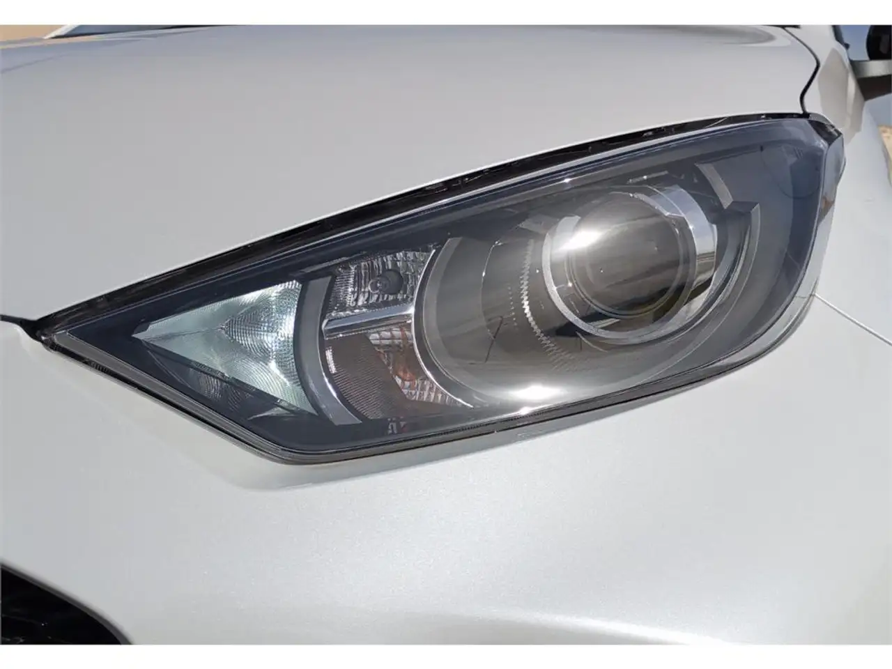 Mazda 2 Hybrid 1.5 Exclusive Line CVT 85kW — Vehicle gallery 14