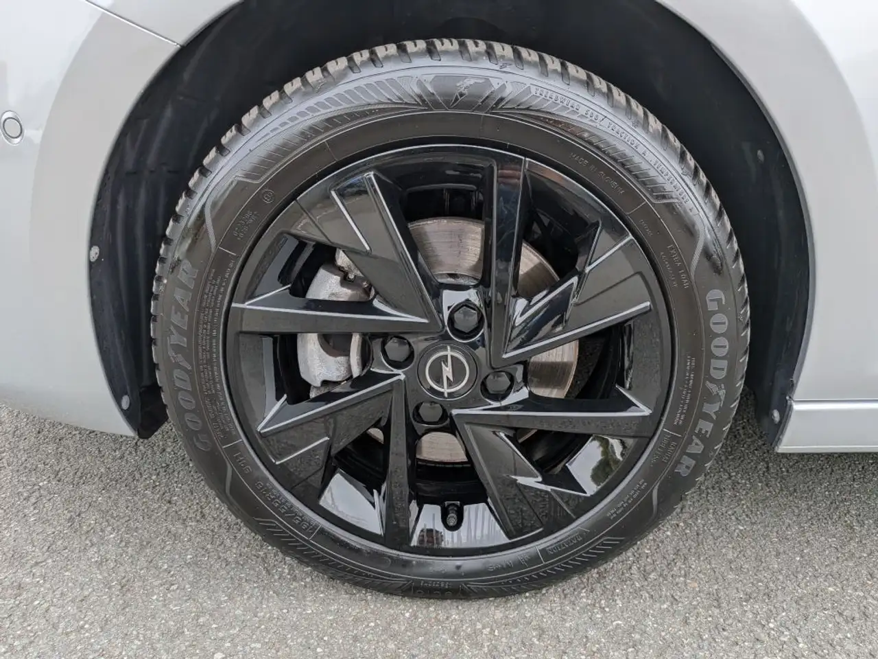 Opel Corsa 1.2 Direct Injection Turbo GS — Galerie du véhicule 6