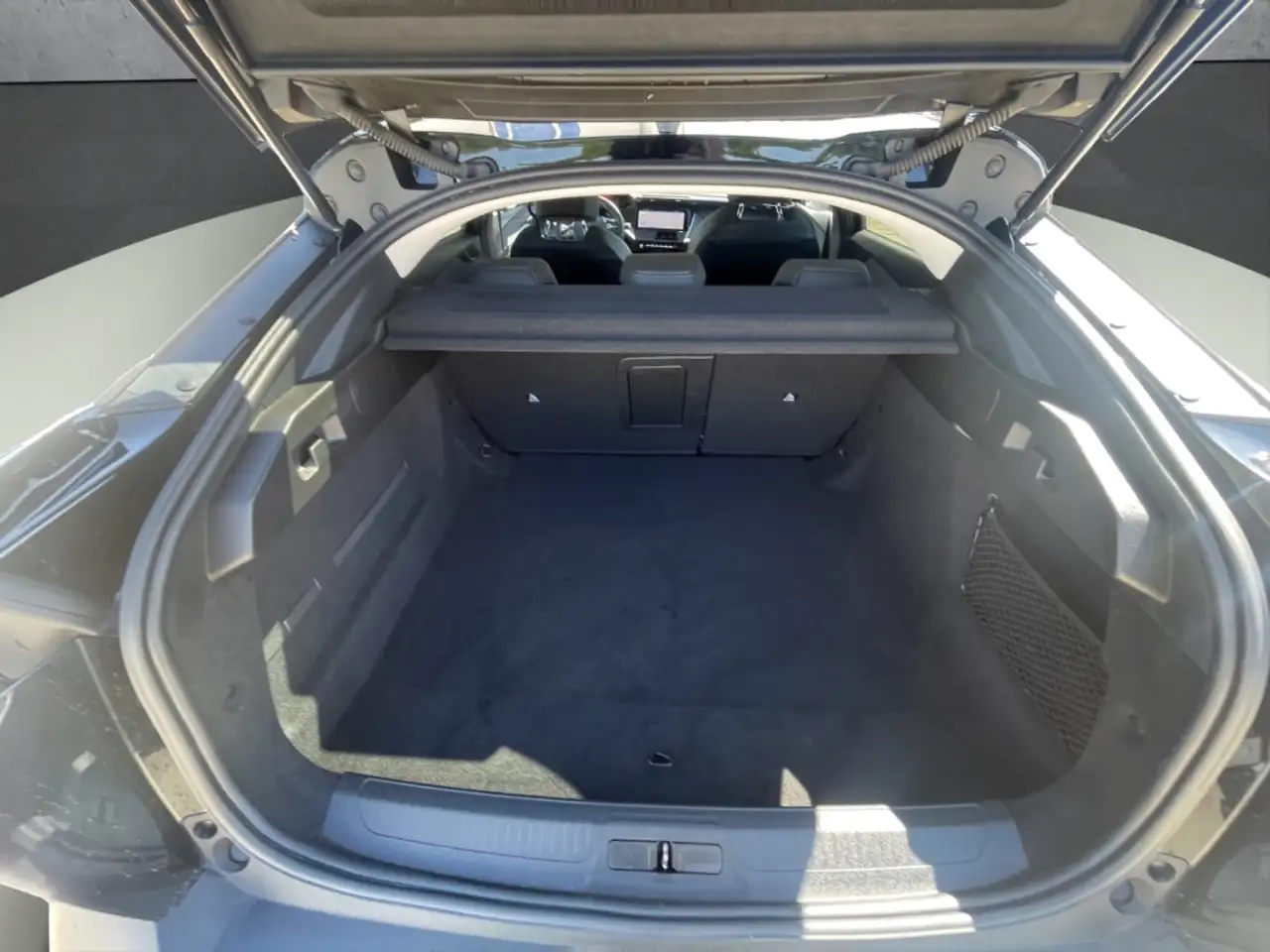 Peugeot 408 Allure PureTech 130 EAT8 AHK-abnehmbar Navi Memory — Vehicle gallery 7
