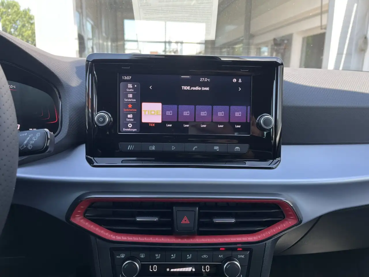 SEAT Ibiza FR 1,0l TSI DSG KAM ACC LM KEYLESS Assistenzpaket — Galerie du véhicule 11