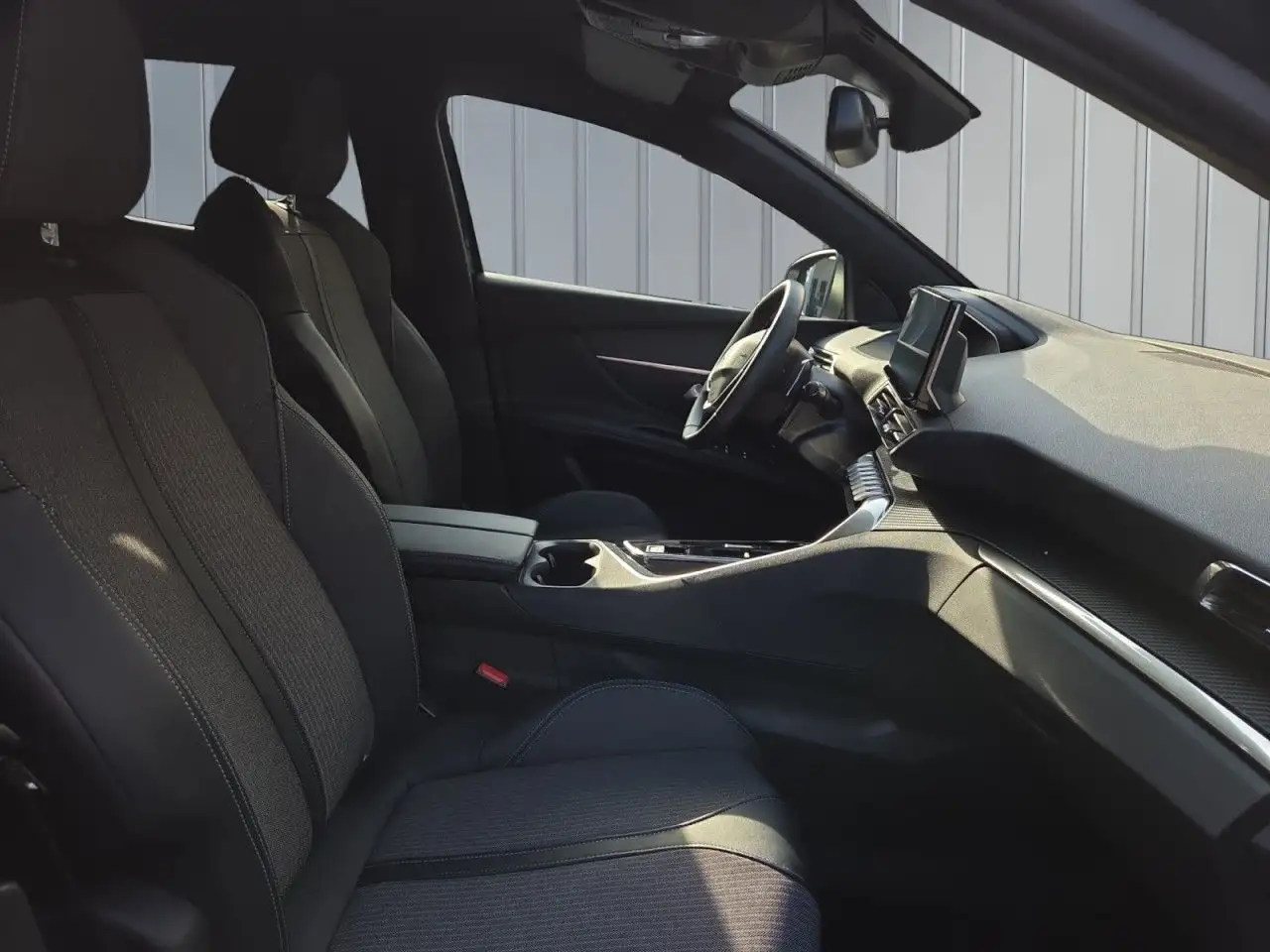 Peugeot 3008 Allure Pack 136 Hybrid Aut+ACC+Sitzhz+Klima — Vehicle gallery 11