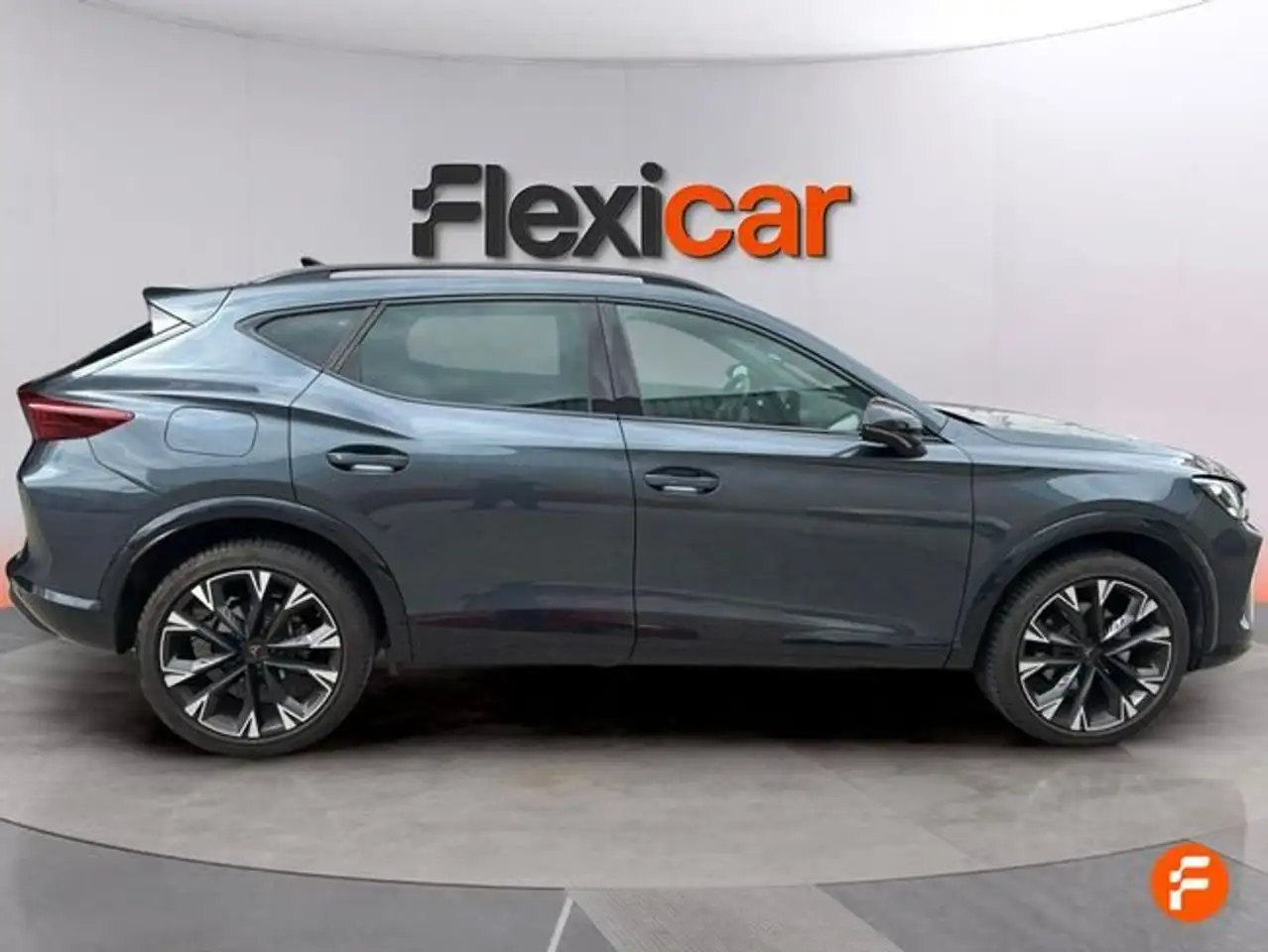 CUPRA Formentor 1.5 eTSI 110kW Launch Edition DSG — معرض صور السيارة 2