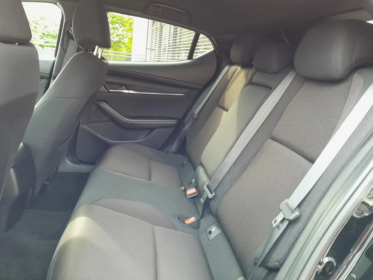 Mazda 3 SKY-X (186PS) 6AT EXCL. SoMo GULF mit MATRIX-LED 3 — Galerie du véhicule 12