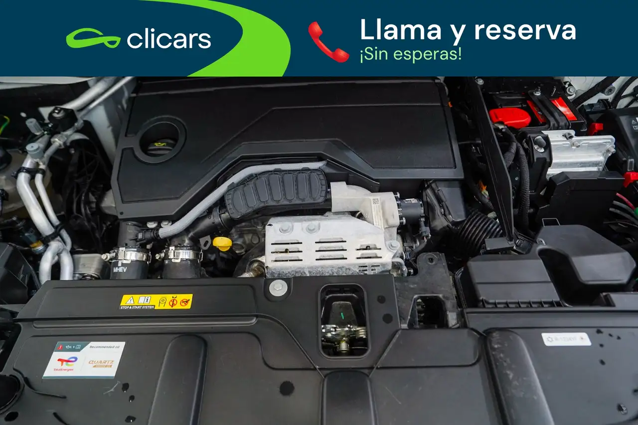 Peugeot 3008 Hybrid 136 Allure eDCS6 — Galería del vehículo 35