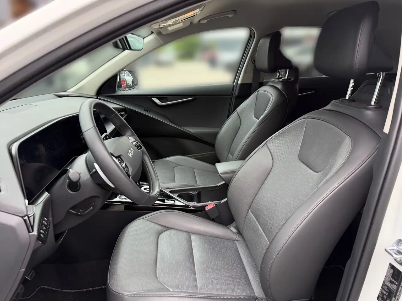 Kia Niro | 1.6 HEV | DCT | Spirit | Navi | LED | 18Z — Vehicle gallery 11