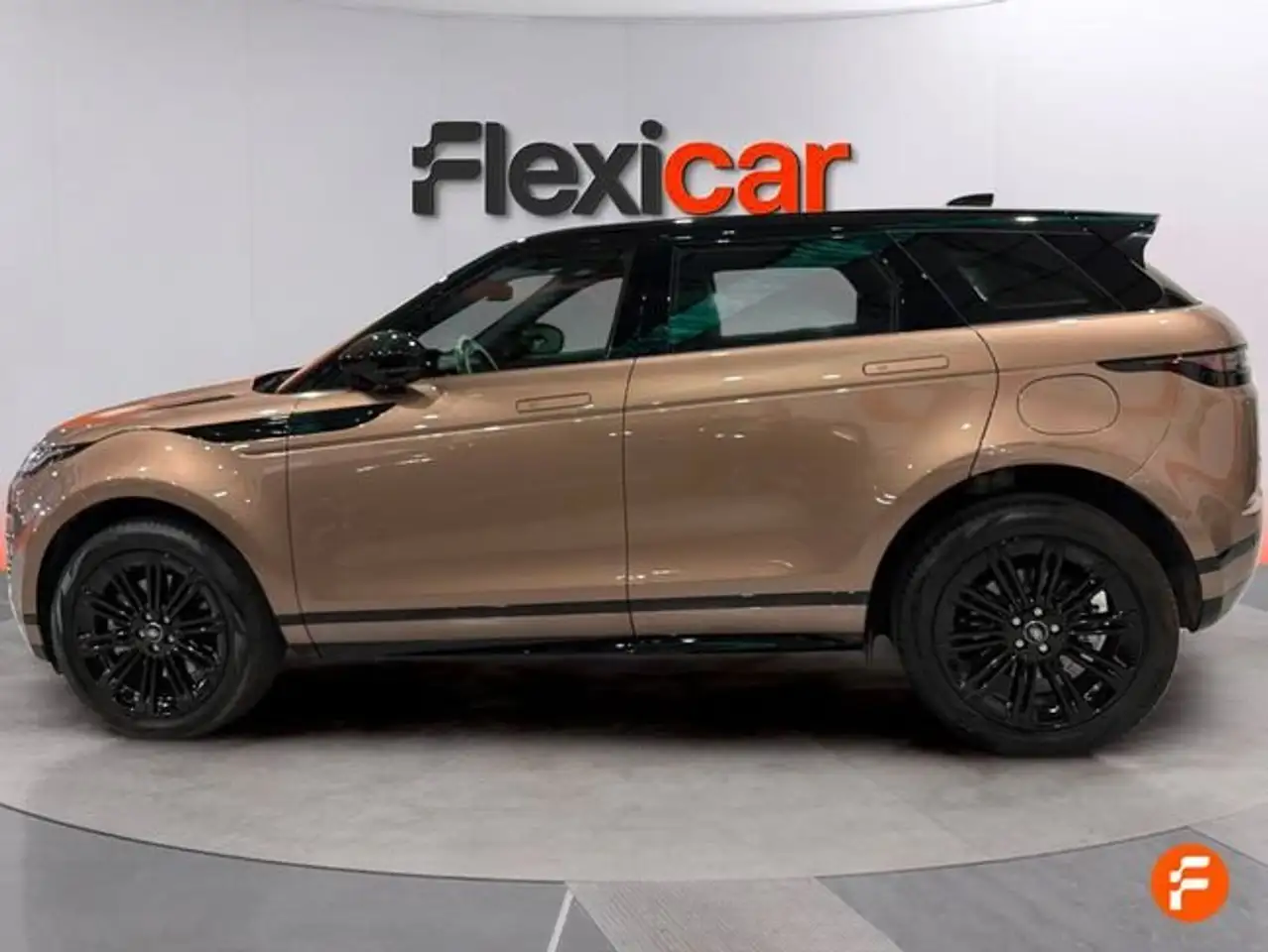 Land Rover Range Rover Evoque 1.5 I3 PHEV Dynamic HSE AWD Auto — Vehicle gallery 4