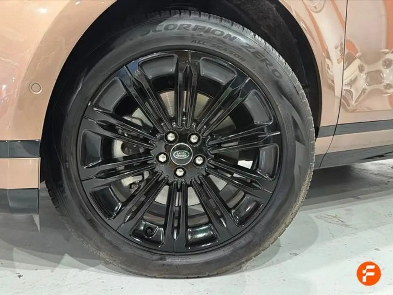 Land Rover Range Rover Evoque 1.5 I3 PHEV Dynamic HSE AWD Auto — Vehicle gallery 23