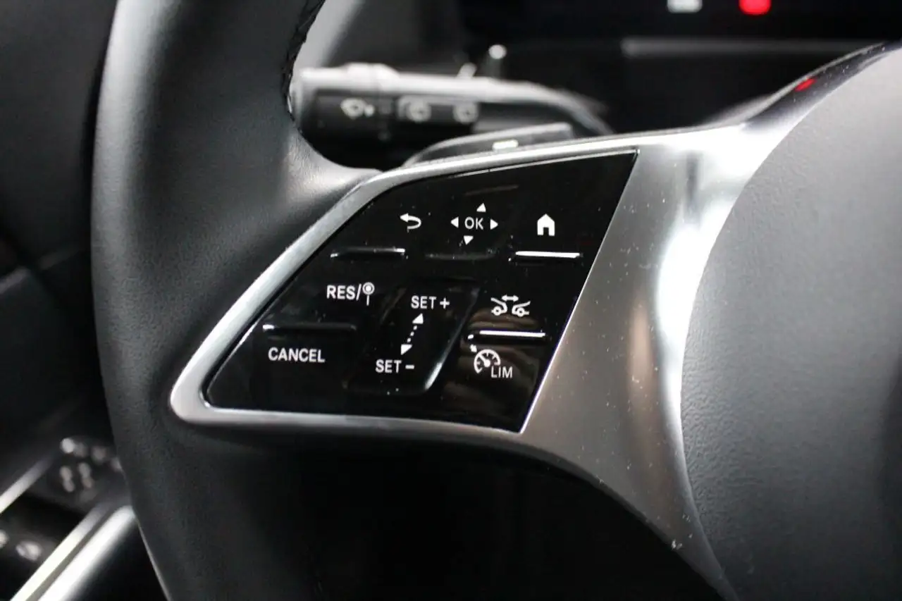 Mercedes-Benz B 220 4M Progressive Adv. AHK LED Kamera PTS — معرض صور السيارة 11