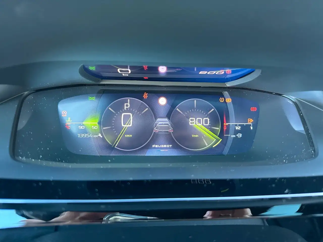 Peugeot 308 SW GT*PANO*NAVI*KEYLESS*APPLE — Galería del vehículo 23