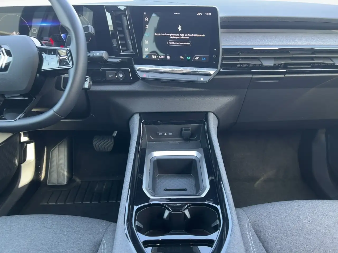 Renault Austral 1.3 TCE 160 EVOLUTION — معرض صور السيارة 13